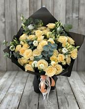 Букет цветов из:  Розы и Лизиантусы в Даховской