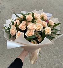 Букет Кремовые розы Латте в Даховской