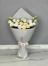 Букет цветов из:  Розы и Лизиантусы в Даховской